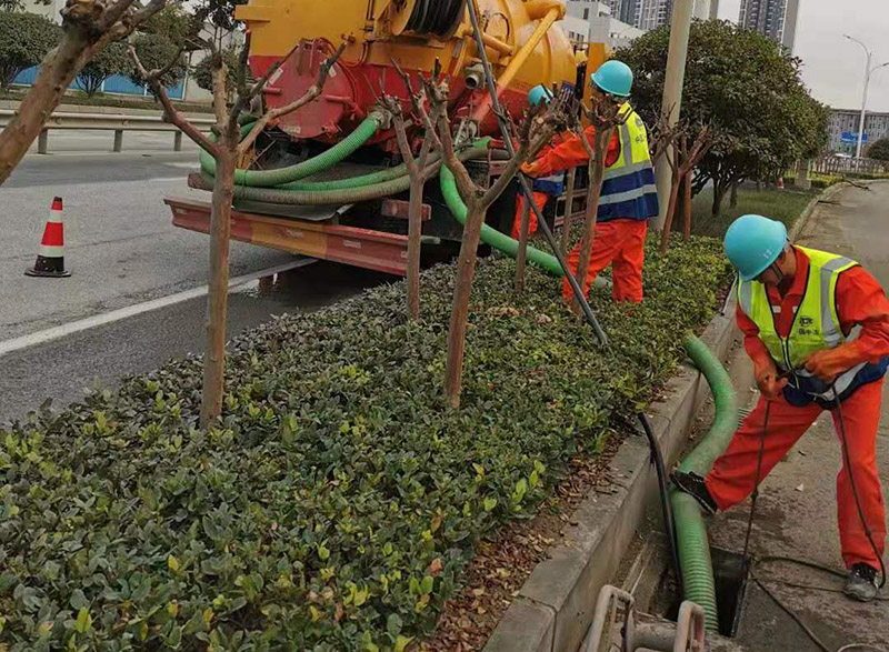 会山镇市政管道清淤